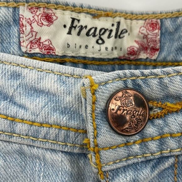 Fragile Distressed Light Wash Relaxed Fit Boyfriend Jeans Indie Grunge Size 3 - Picture 6 of 8